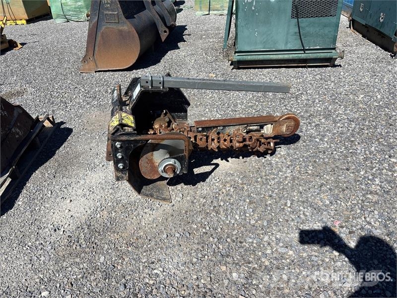 Ditch Witch 24 in Skid Steer Trencher Изкопни машини