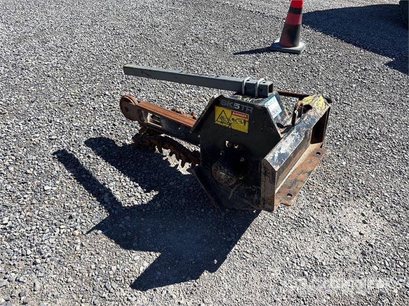 Ditch Witch 24 in Skid Steer Trencher Изкопни машини