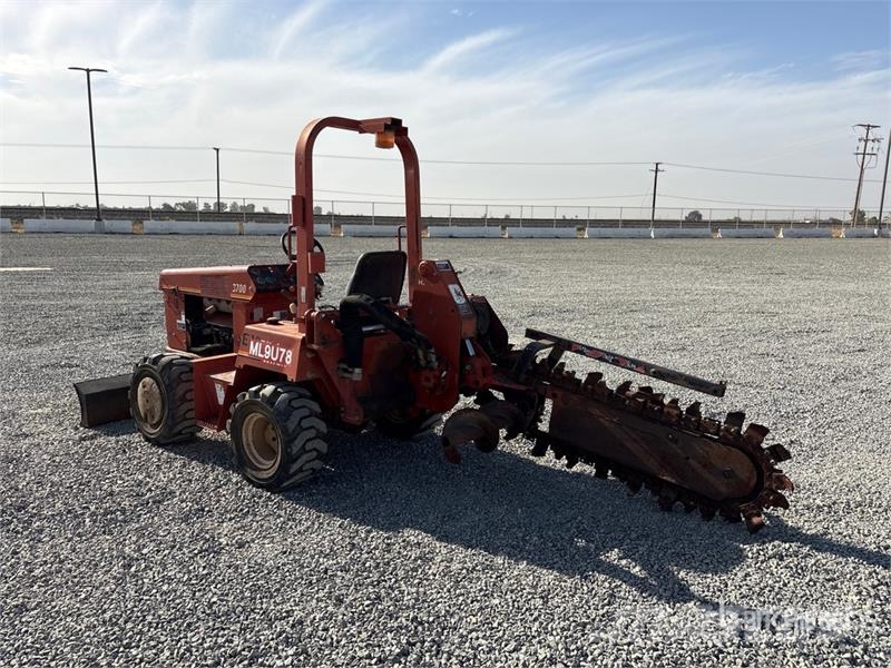 Ditch Witch 3700DD 掘溝機