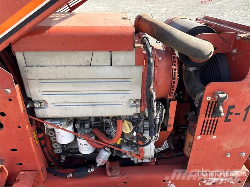 Ditch Witch 3700DD 掘溝機