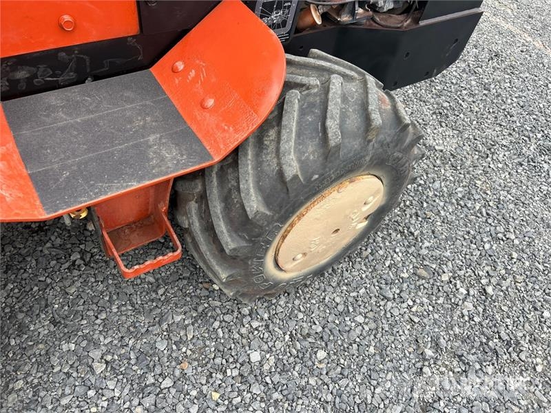 Ditch Witch 420SX 4x4 Cable Plow Plugovi