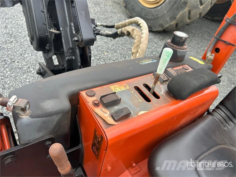 Ditch Witch 420SX 4x4 Cable Plow Plugovi
