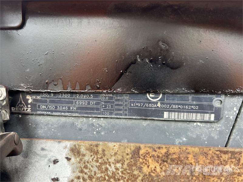 Ditch Witch 420SX 4x4 Cable Plow Plugovi
