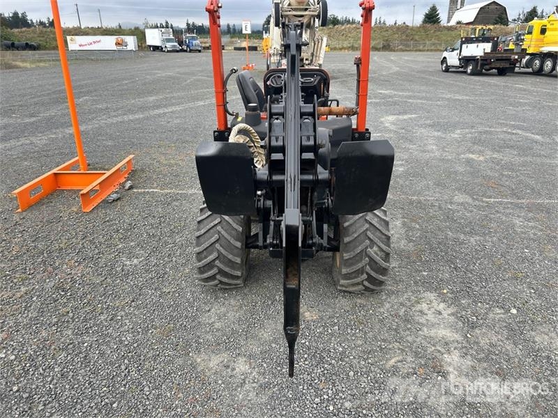 Ditch Witch 420SX 4x4 Cable Plow Plugovi