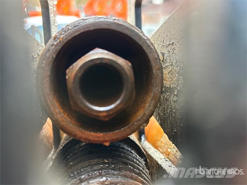 Ditch Witch AT32 Directional Drill Horisontal retningsbestemt boreudstyr