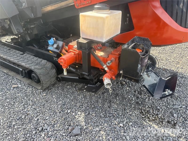 Ditch Witch AT32 Directional Drill 수평 굴착 장치