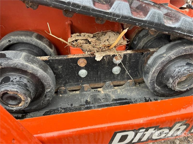 Ditch Witch C24X Tranšėjų ekskavatoriai