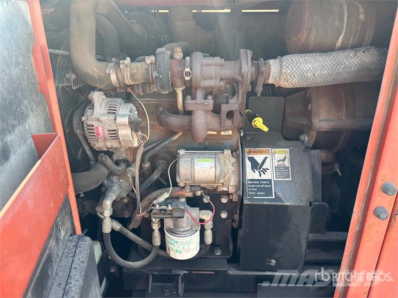 Ditch Witch FX30 مقطورات ذات صهاريج