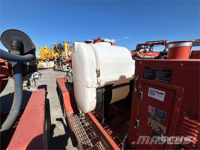 Ditch Witch FX30 Tanker trailers