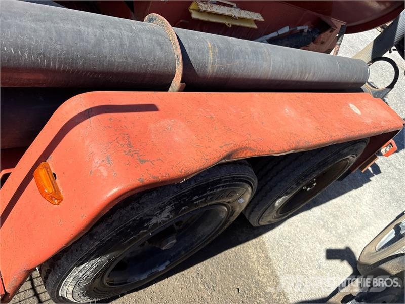 Ditch Witch FX30 Tanker trailers