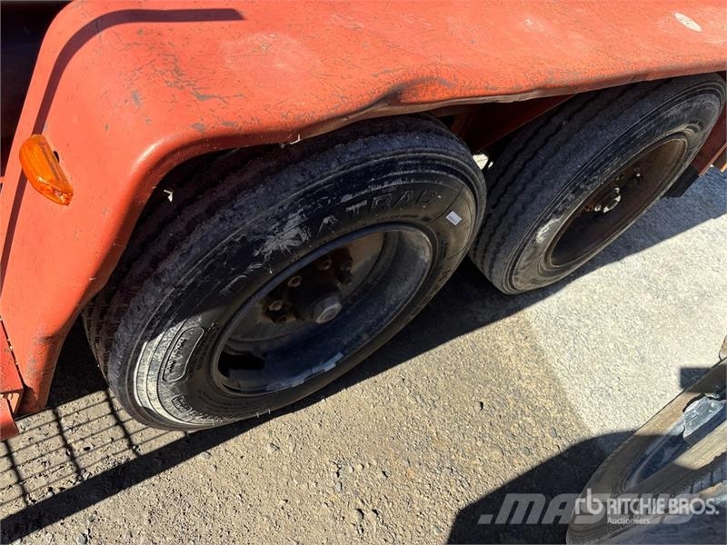 Ditch Witch FX30 Tanker trailers