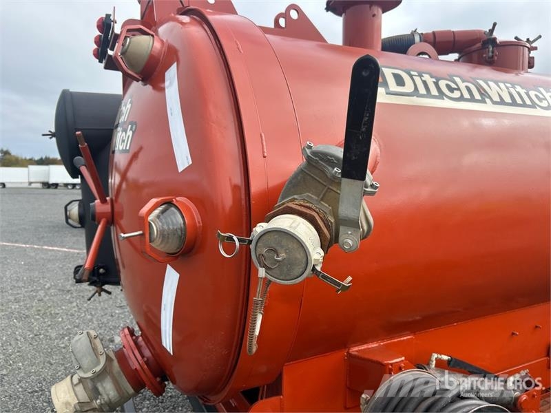 Ditch Witch FX30 500 gal T/A Vacuum Excavation Unit Dodatki in rezervni deli za opremo za vrtanje