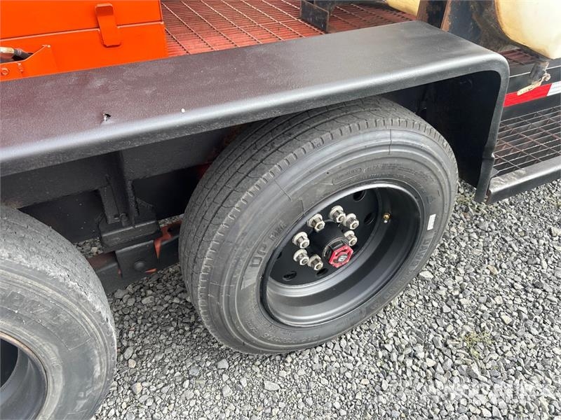Ditch Witch FX30 500 gal T/A Vacuum Excavation Unit Dodatki in rezervni deli za opremo za vrtanje