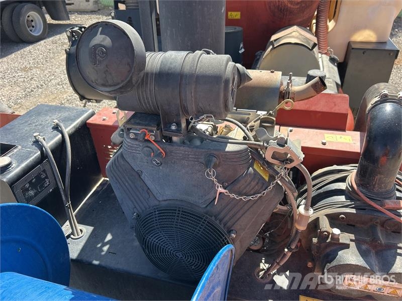 Ditch Witch HX30 500 gal T/A Vacuum Excavation Unit Accesorios y repuestos para equipo de perforación