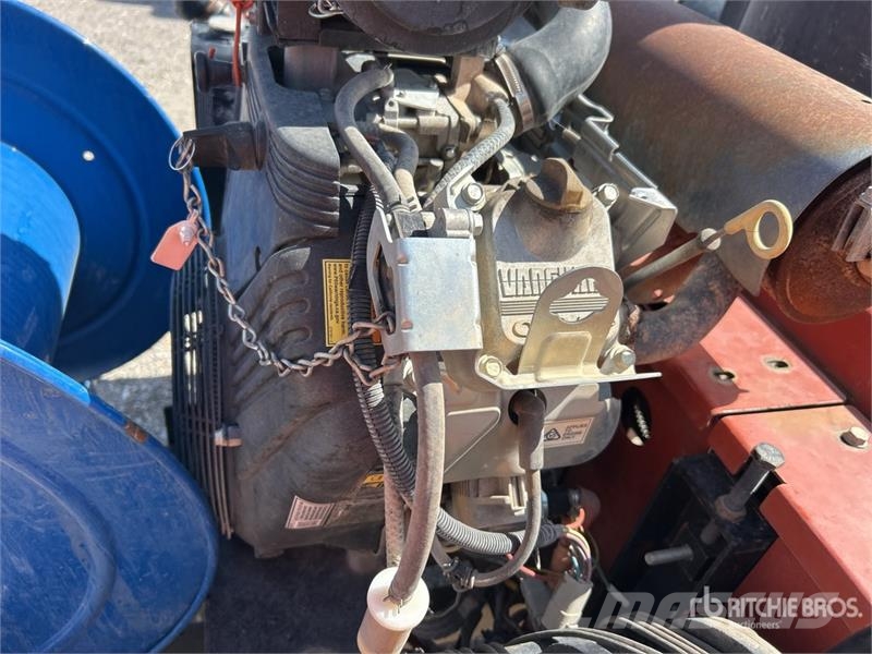 Ditch Witch HX30 500 gal T/A Vacuum Excavation Unit Accesorios y repuestos para equipo de perforación