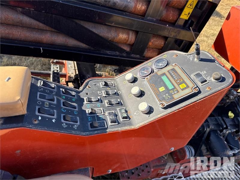 Ditch Witch JT4020 Horizontal drilling rigs