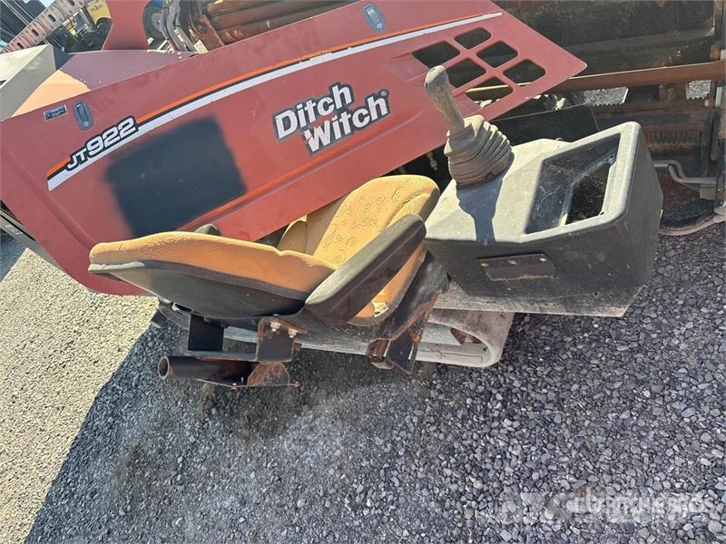 Ditch Witch JT922 水平掘削リグ