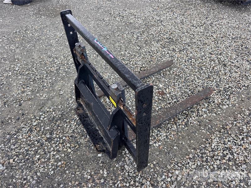 Ditch Witch PP362 36 in Fork Attachment Pallgafflar