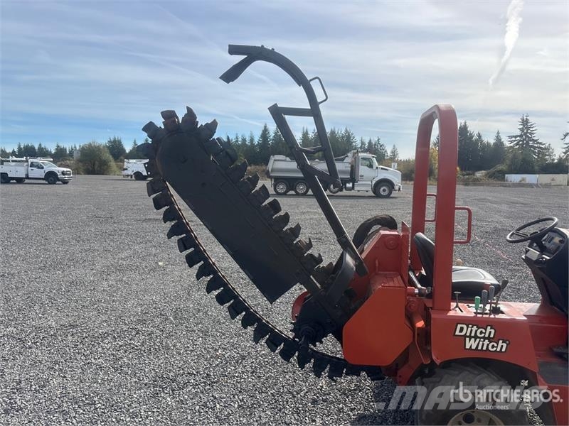 Ditch Witch RT-40 4x4 Trencher Trancheuse