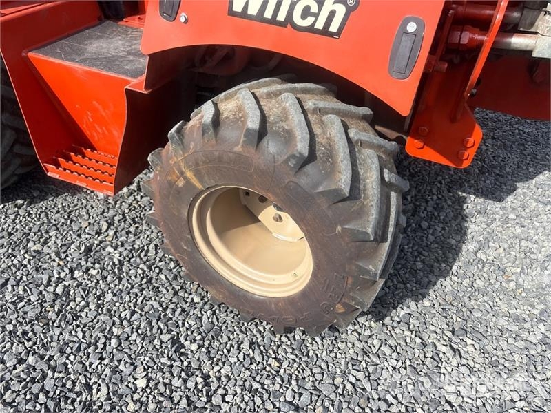 Ditch Witch RT-40 4x4 Trencher Trancheuse