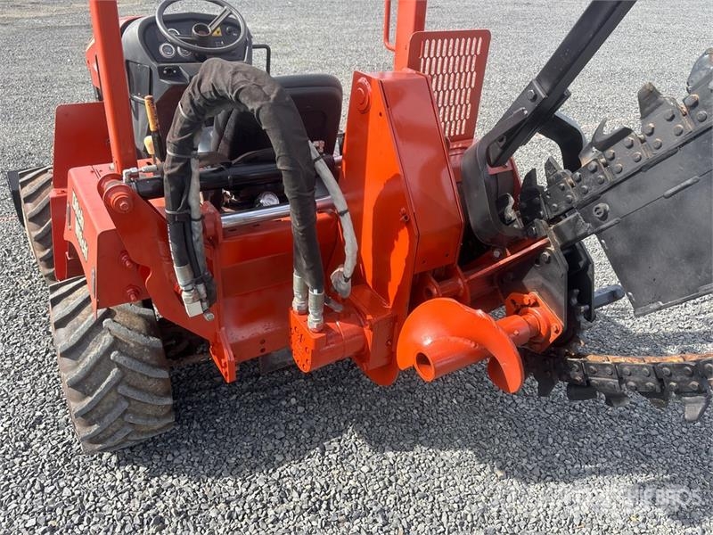 Ditch Witch RT-40 4x4 Trencher Trancheuse