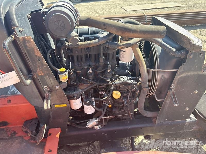 Ditch Witch RT-40 4x4 Trencher (Inoperable) Pinnaselõikurid