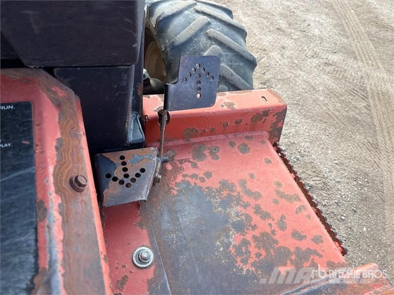 Ditch Witch RT45 4x4 Trencher Árokásók