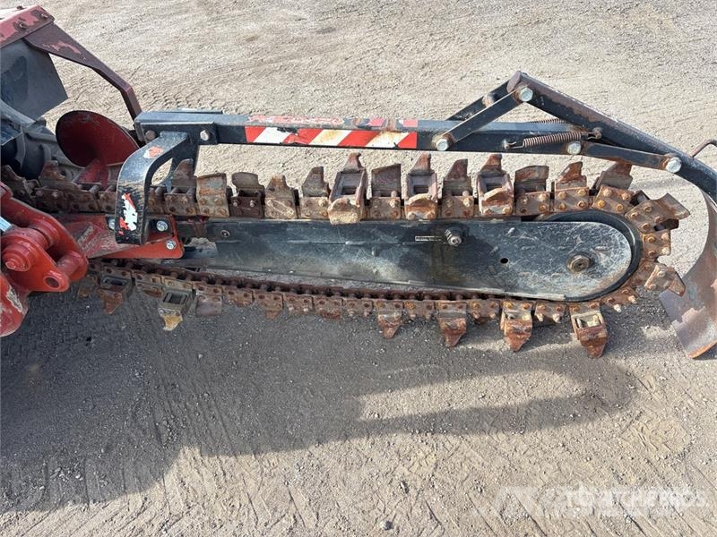 Ditch Witch RT45 4x4 Trencher Árokásók