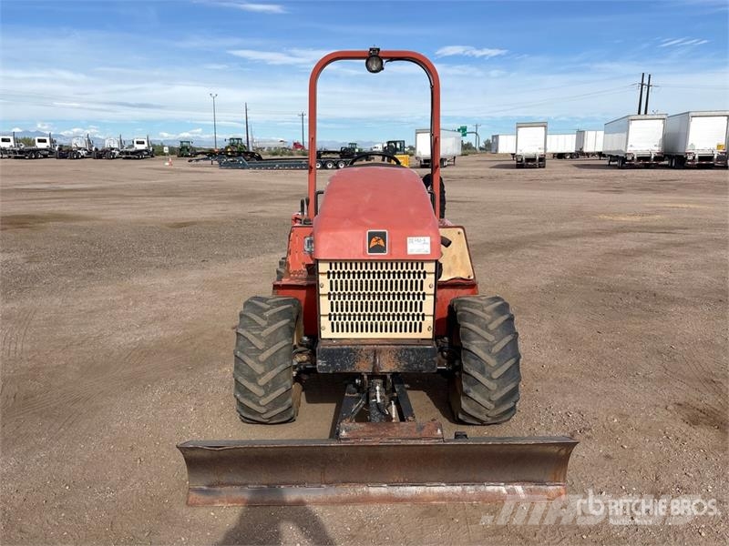 Ditch Witch RT45 4x4 Trencher Árokásók