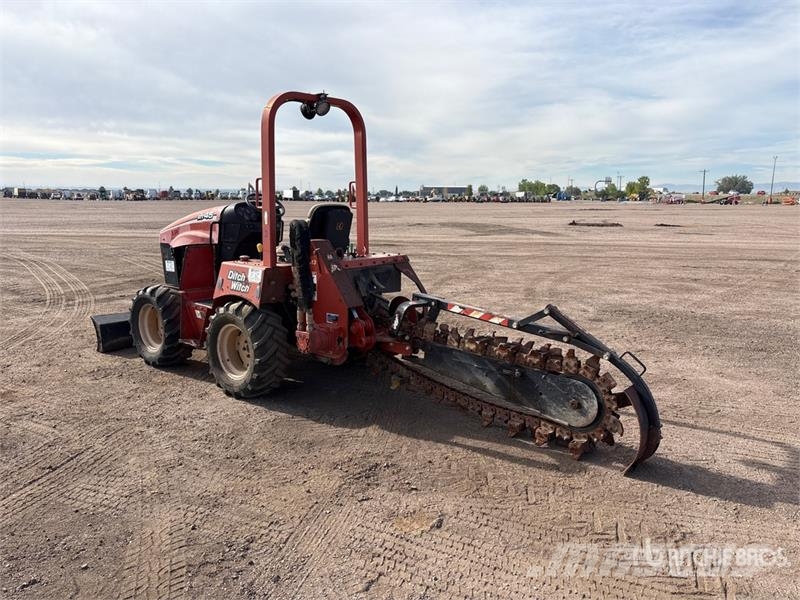 Ditch Witch RT45 4x4 Trencher Árokásók