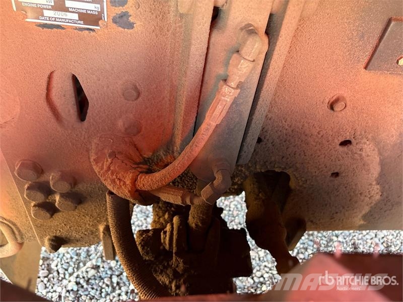 Ditch Witch RT95M 4x4 Trencher 트렌처