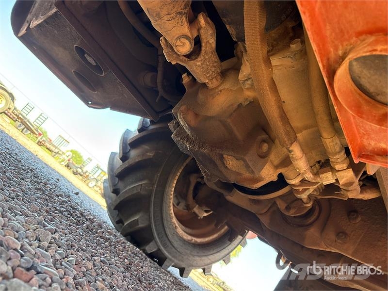 Ditch Witch RT95M 4x4 Trencher 트렌처