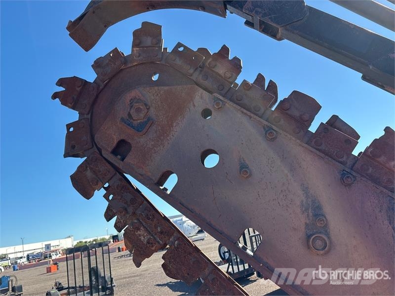 Ditch Witch RT95M 4x4 Trencher 트렌처