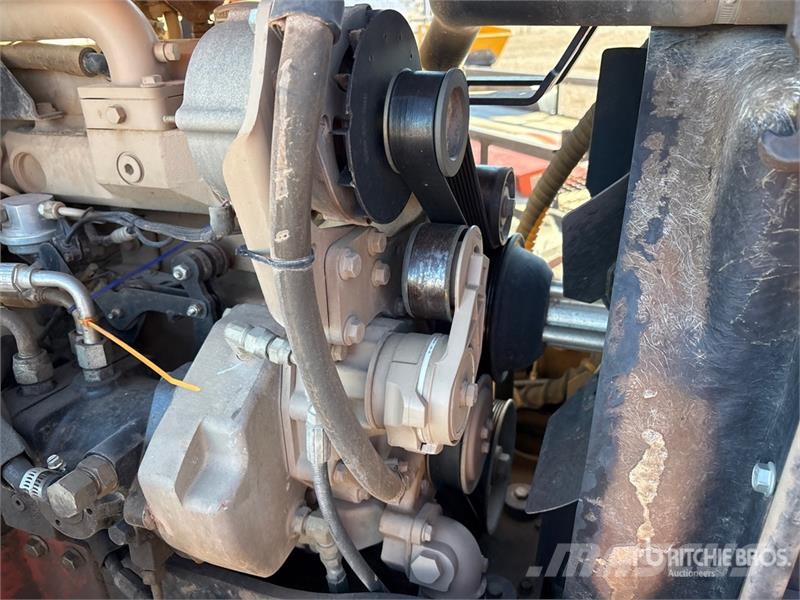 Ditch Witch RT95M 4x4 Trencher 트렌처