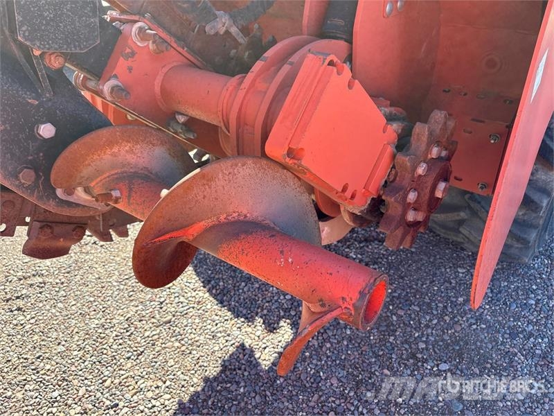 Ditch Witch RT95M 4x4 Trencher 트렌처