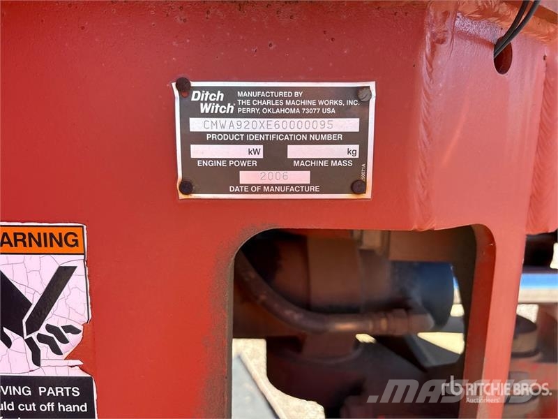 Ditch Witch RT95M 4x4 Trencher 트렌처