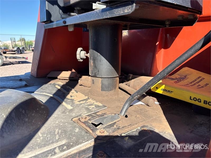 Ditch Witch RT95M 4x4 Trencher 트렌처