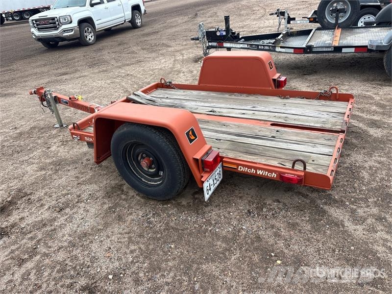 Ditch Witch S2A 8 ft S/A Tilt Deck Trailer Niski utovarivači