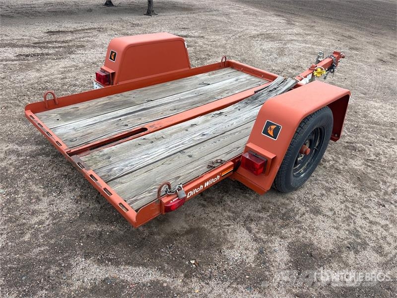 Ditch Witch S2A 8 ft S/A Tilt Deck Trailer Niski utovarivači