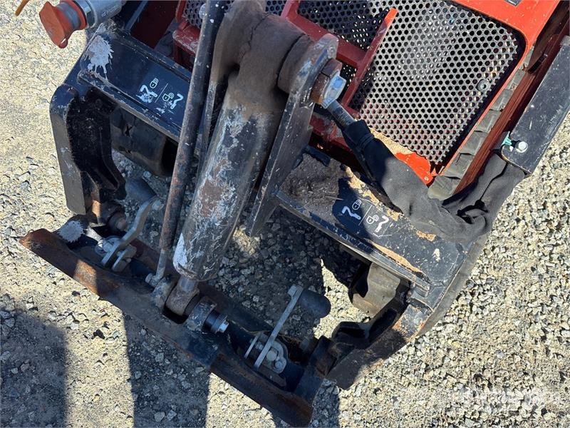 Ditch Witch SK1050C Mini Compact Track Loader Skid steer mini nakladalci
