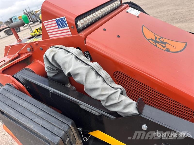 Ditch Witch SK1750 Mini Compact Track Loader 滑移轉向裝載機