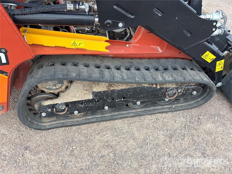Ditch Witch SK3000 Mini Compact Track Loader Kompaktlader