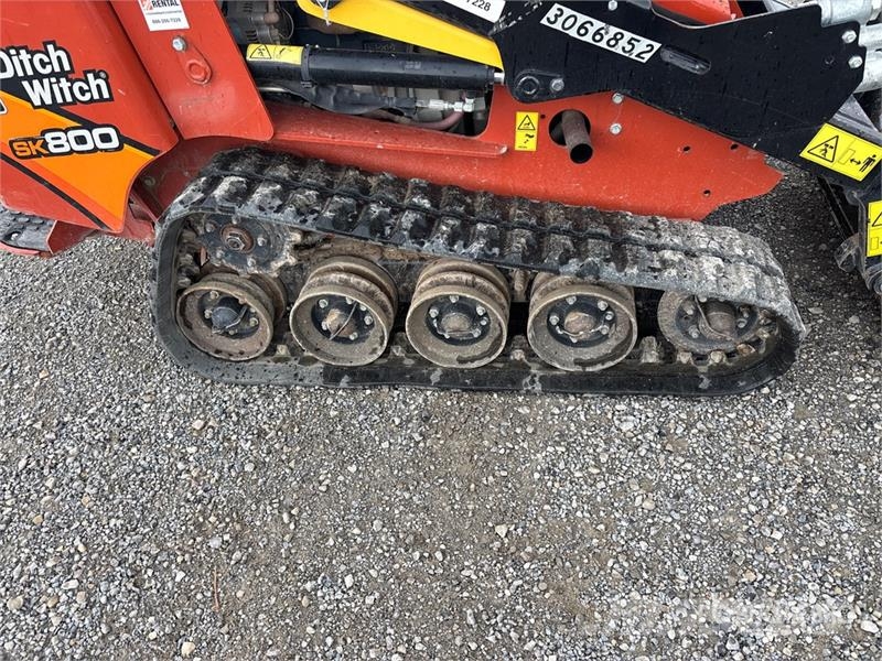 Ditch Witch SK800 Compact Track Loader Kompaktlader