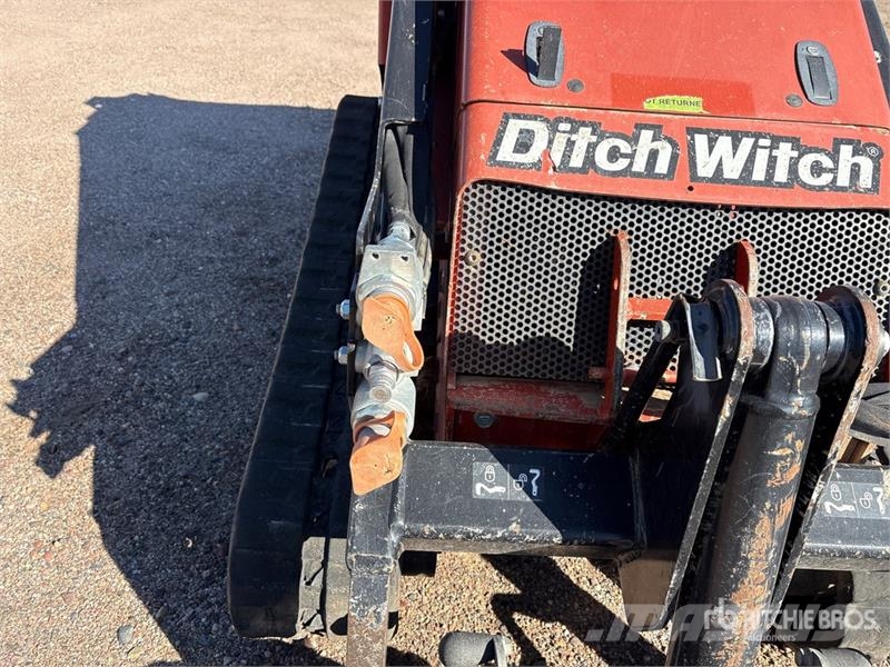 Ditch Witch SK800 Compact Track Loader Kompaktlader