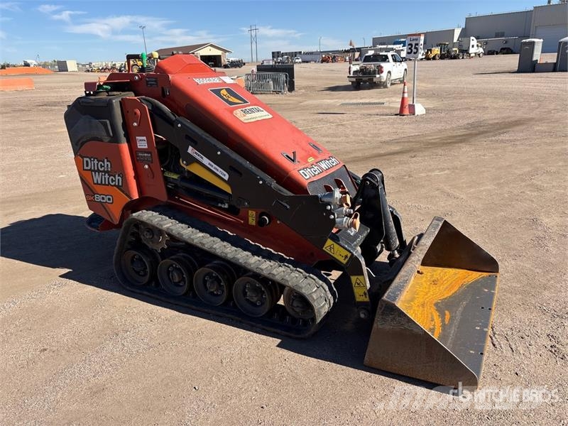Ditch Witch SK800 Compact Track Loader Kompaktlader