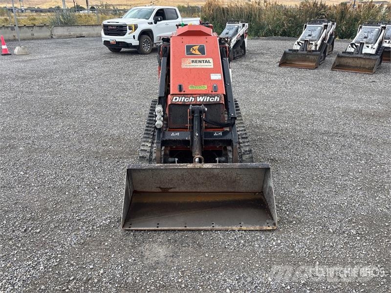Ditch Witch SK800 Compact Track Loader Kompaktlader