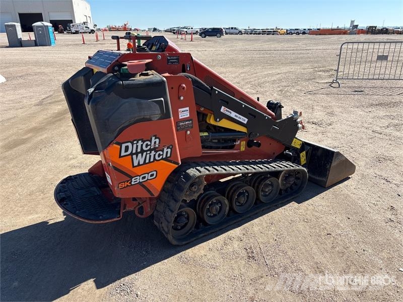 Ditch Witch SK800 Compact Track Loader Kompaktlader