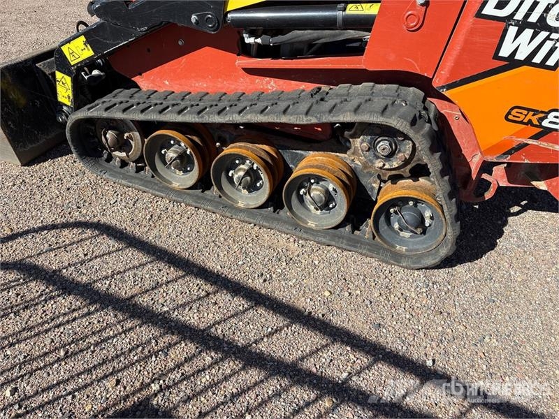 Ditch Witch SK800 Compact Track Loader Kompaktlader