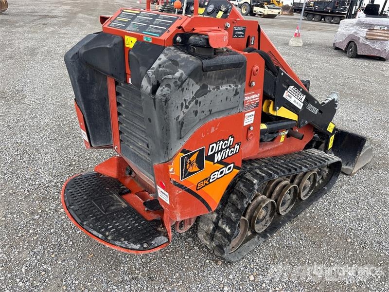 Ditch Witch SK800 Compact Track Loader Kompaktlader