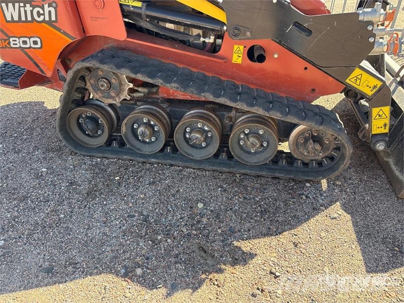 Ditch Witch SK800 Compact Track Loader Kompaktlader